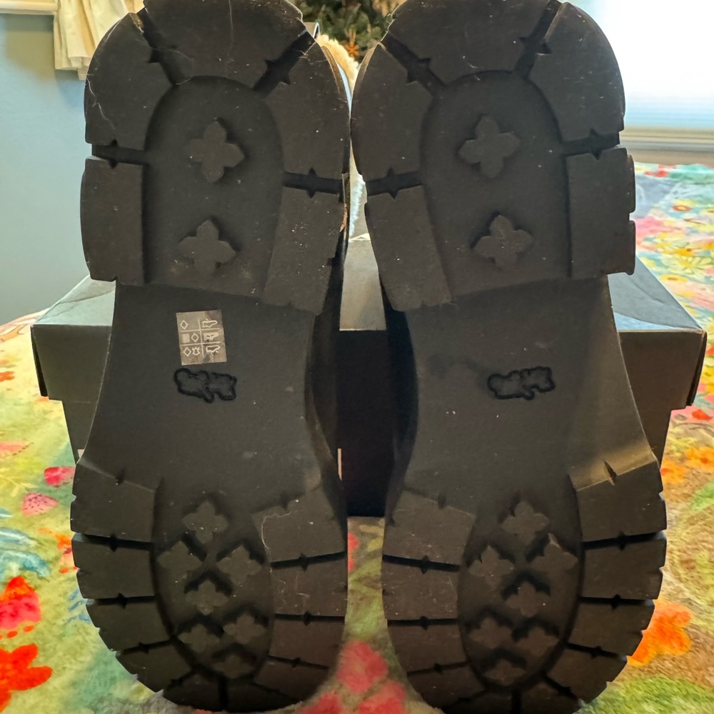 Coach Raina Sig Boot NWT - Picture 5 of 8